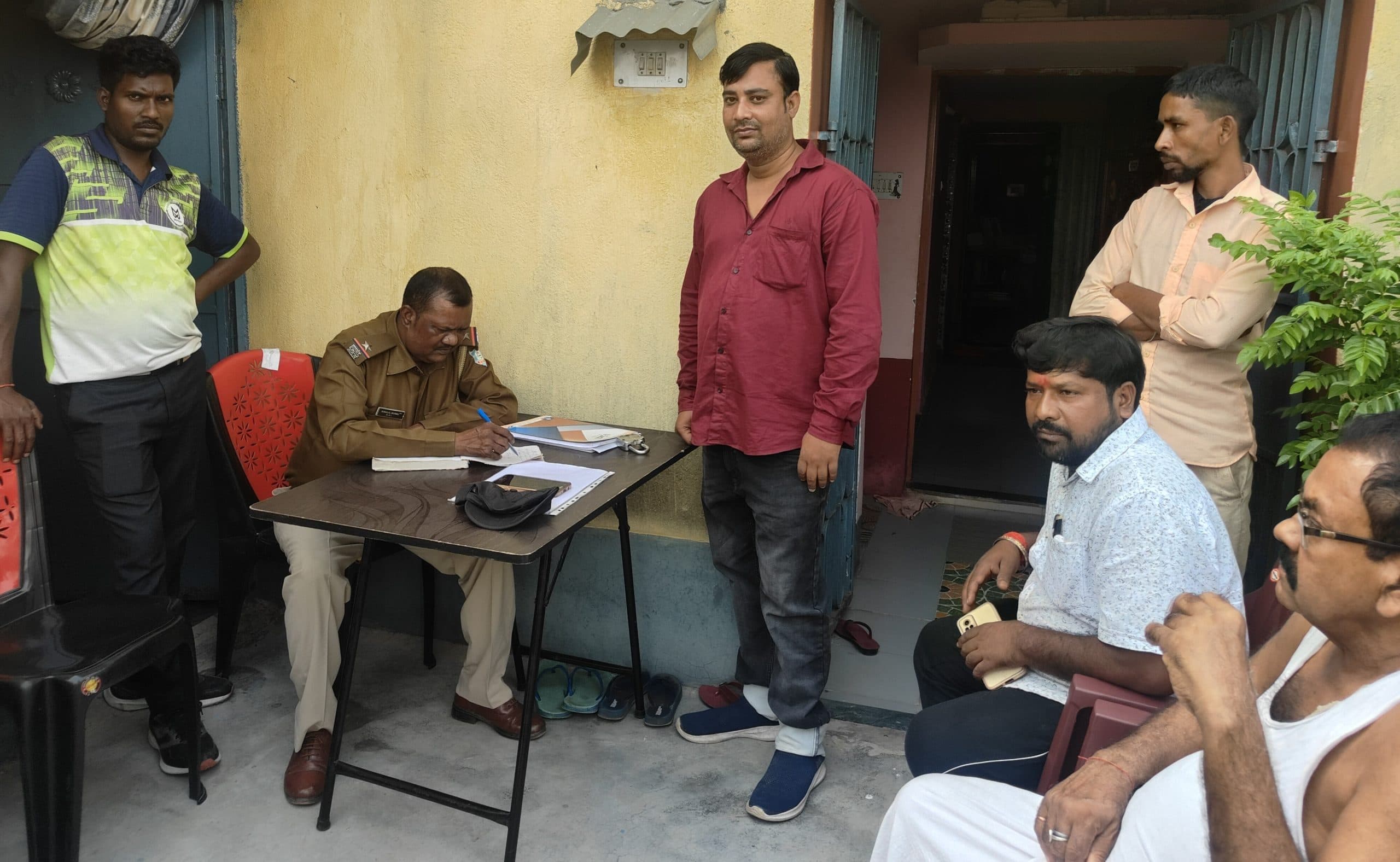 Bokaro News: बंद घर का ताला तोड़कर 3.5 लाख की संपत्ति की चोरी