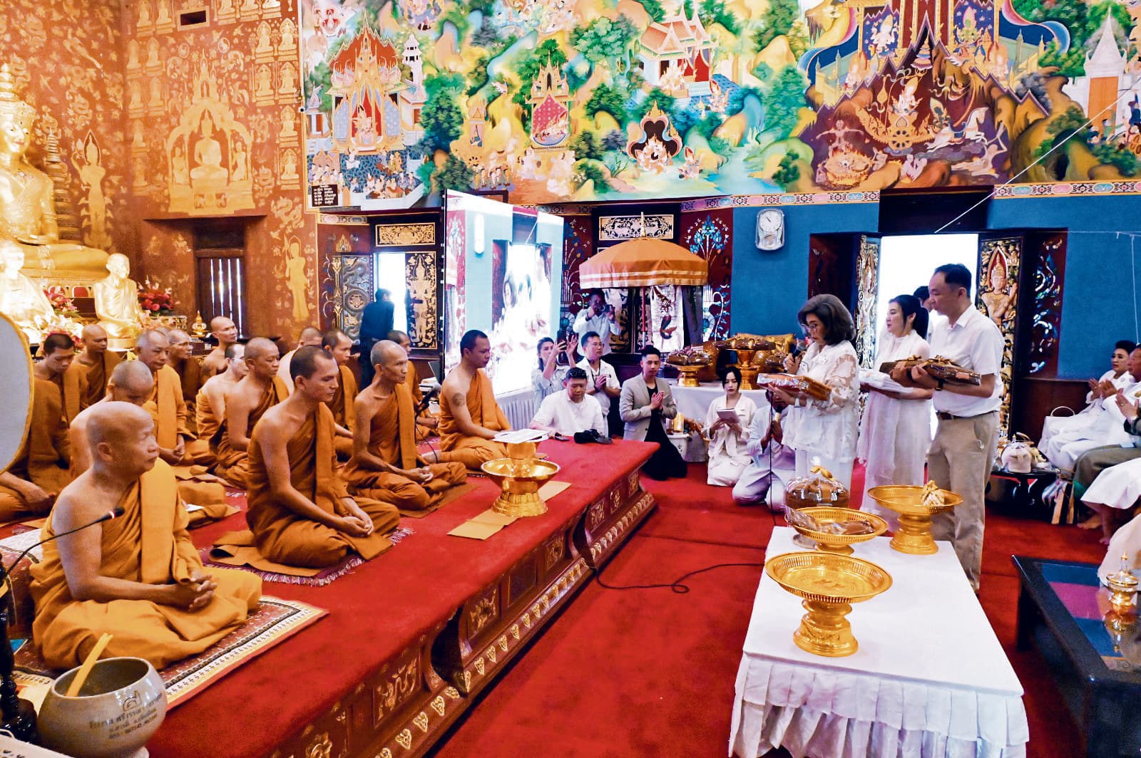 Gaya News : थाइलैंड के 200 से ज्यादा श्रद्धालुओं ने किया चीवरदान