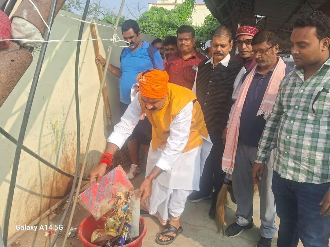 Darbhanga News: दरभंगा एम्स: दिन-रात काम कर रहे सैकड़ों मजदूर