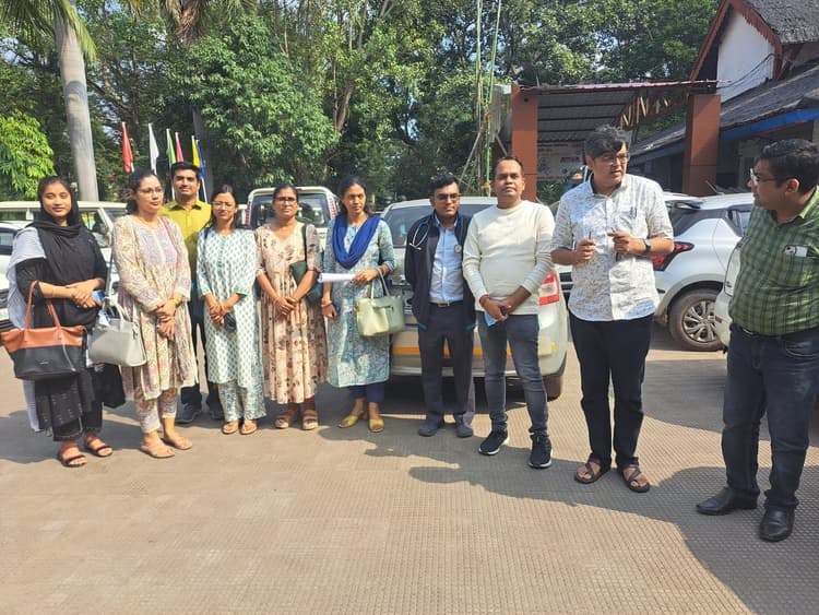 BOKARO NEWS : केंद्रीय अस्पताल ढोरी के चिकित्सक के साथ दुर्व्यवहार, पुलिस से शिकायत