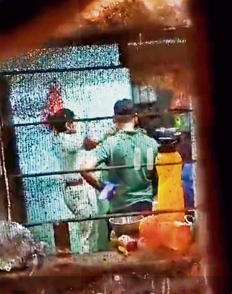 महिला दारोगा की दबंगई का वीडियो वायरल