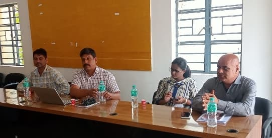 मातृ व शिशु स्वास्थ्य को बेहतर बनाना आरसीएच कार्यक्रम का मुख्य उद्देश्य