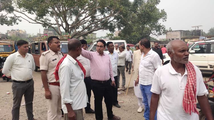 तारापुर में मुख्य मार्ग के किनारे नहीं लगेगी सब्जी व फल की दुकान, पार्किंग की होंगी नई व्यवस्था