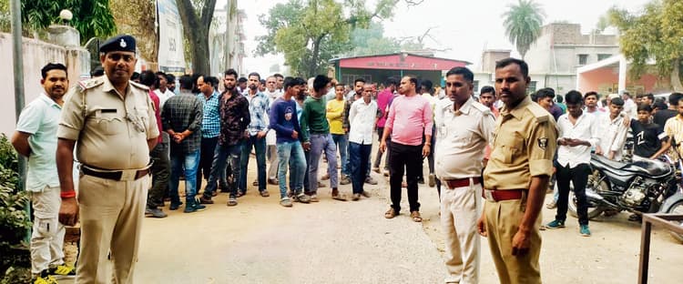 Gopalganj News : पैक्स चुनाव को लेकर अंतिम दिन तीनों प्रखंडों में रही गहमागहमी, कुल 290 प्रत्याशियों ने दाखिल किये पर्चे