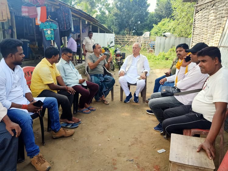 विधायक ने कार्यकर्ताओं के साथ की बैठक