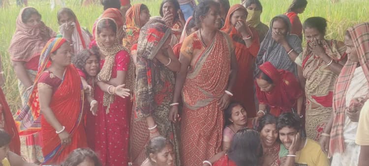 तालाब में खूंटे से बांधा मिला चार दिनों से लापता व्यक्ति का शव