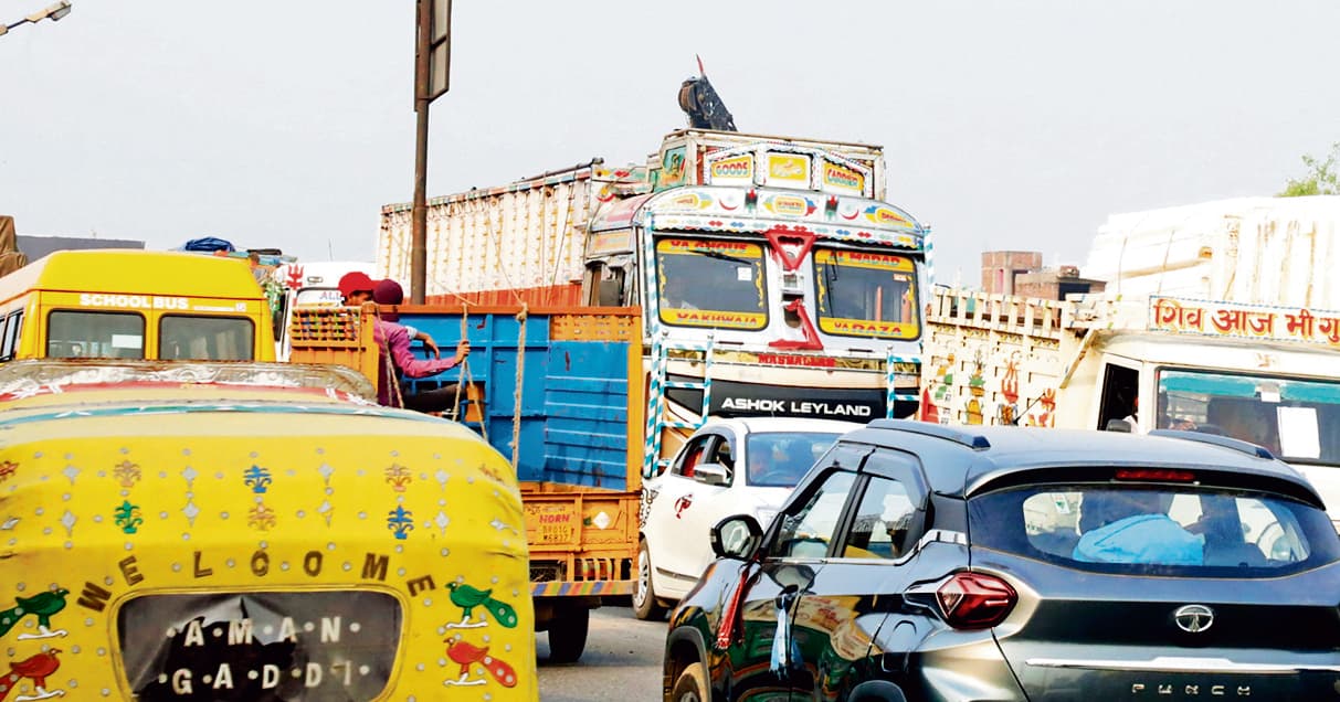 सुबह से देर रात तक बिहटा में फिर लगा भीषण जाम