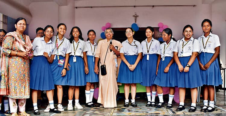 dhanbadnews: नेहरू जी के योगदान को देश भुला नहीं सकता