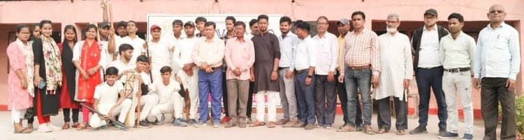 ऑक्सफ़ोर्ड इंग्लिश स्कूल में बाल दिवस खेल प्रतियोगिता आयोजित