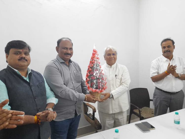 न्यूवोको : क्लस्टर हेड उमा को विदाई, नये राघवेंद्र राव का स्वागत