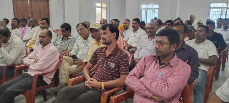 बीडीओ ने बीएलओ के साथ की बैठक, दिये कई आवश्यक निर्देश