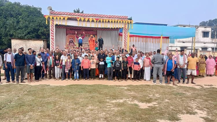 योग जीवन का आधर और प्राण का है संचार : स्वामी संतोषानंद