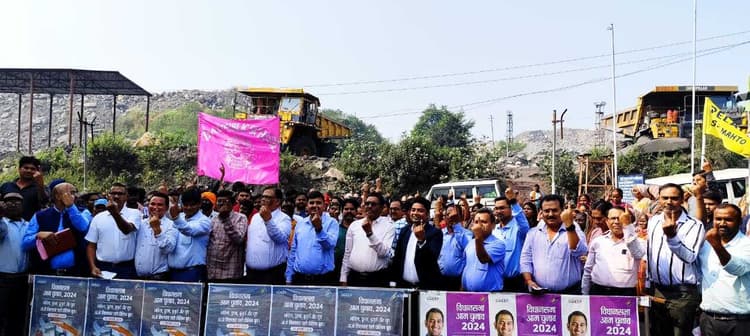 BOKARO NEWS : मानव शृंखला बना कर किया मतदान के लिए प्रेरित