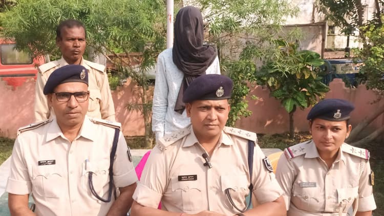 कट्टा व दो कारतूस के साथ एक अपराधी गिरफ्तार