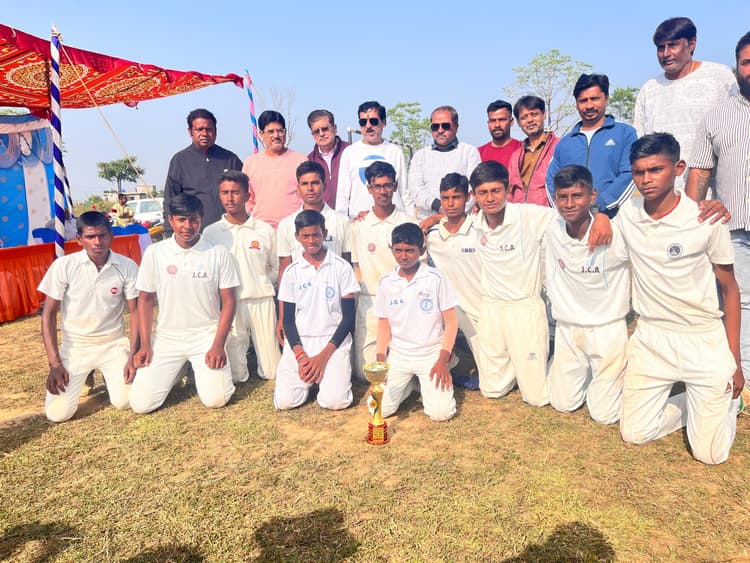 सीएफसी बना अंडर 14 क्रिकेट मैच का विजेता