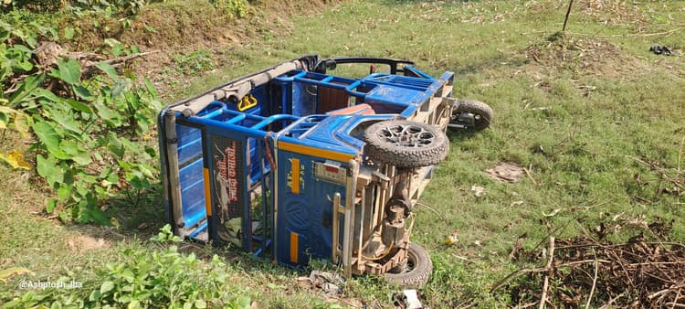 सिटी रिक्शा से बैट्री की चोरी, जांच में जुटी पुलिस