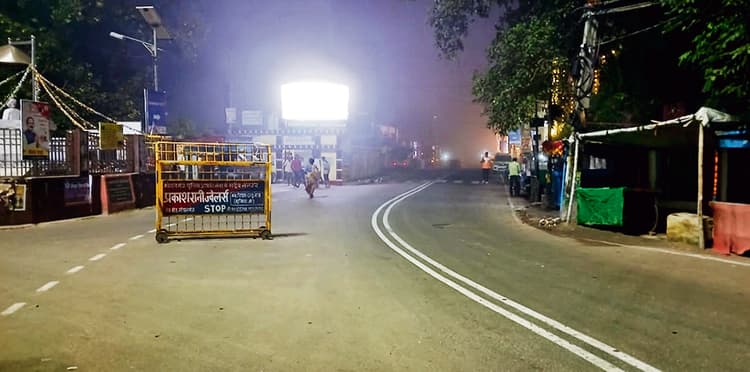 Gopalganj News : दिन में गर्मी और रात में सर्दी, सुबह कोहरा बढ़ा रहा परेशानी, शहर में जहां- तहां जल रहा कचरा