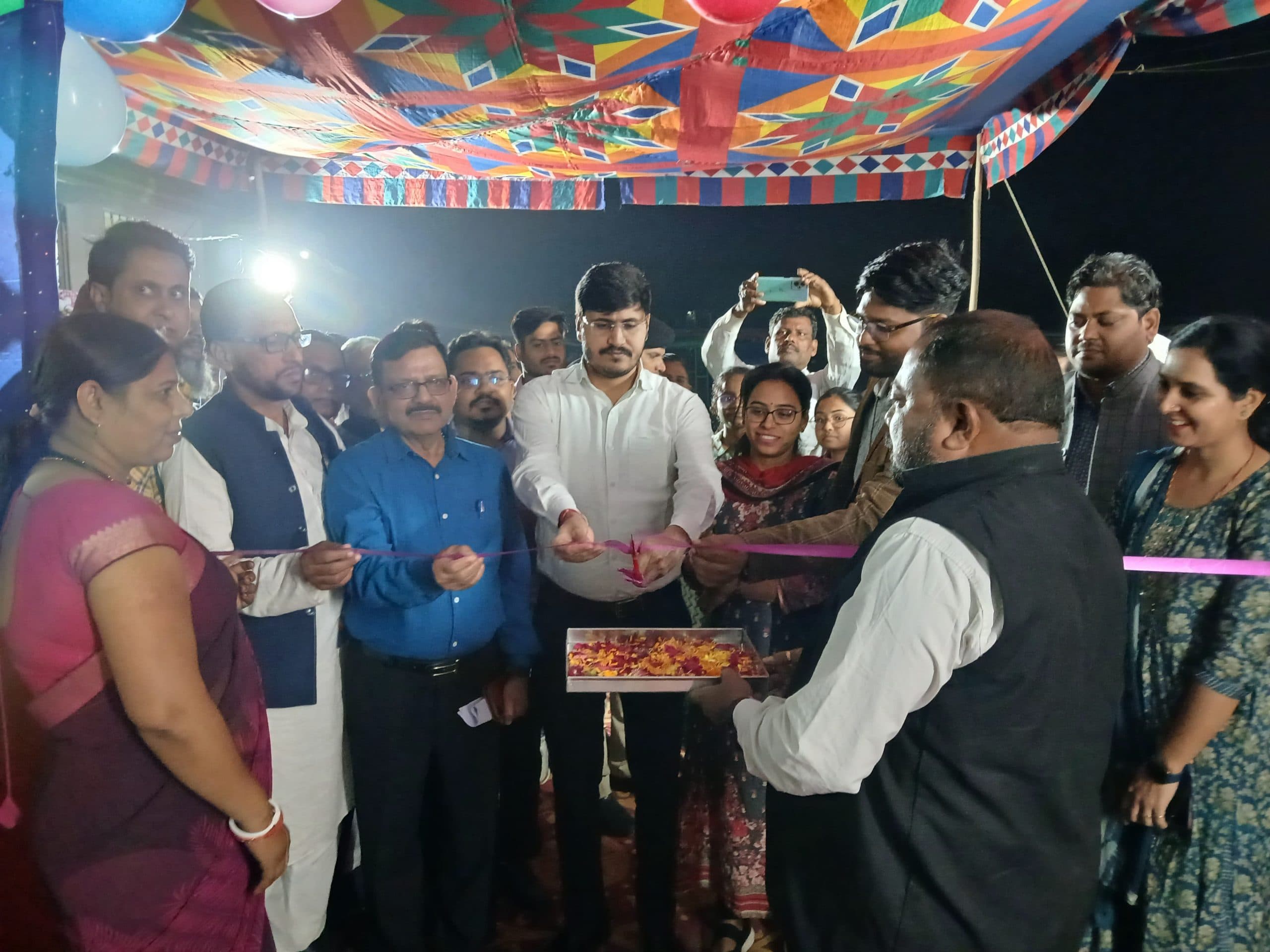 माइक्रो फाइलेरिया की पहचान के लिए जिले में नाइट ब्लड सर्वे की हुई शुरुआतजिला पदाधिकारी ने हाजीपुर में की कार्यक्रम की शुरुआत