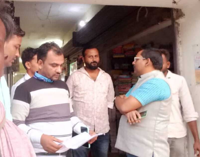 स्मार्ट मीटर लगाने के लिए अधीक्षण अभियंता ने किया जागरूक