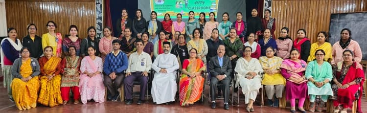 Bokaro News: कक्षा का माहौल खुशनुमा बनायें शिक्षक : प्रधानाध्यापक