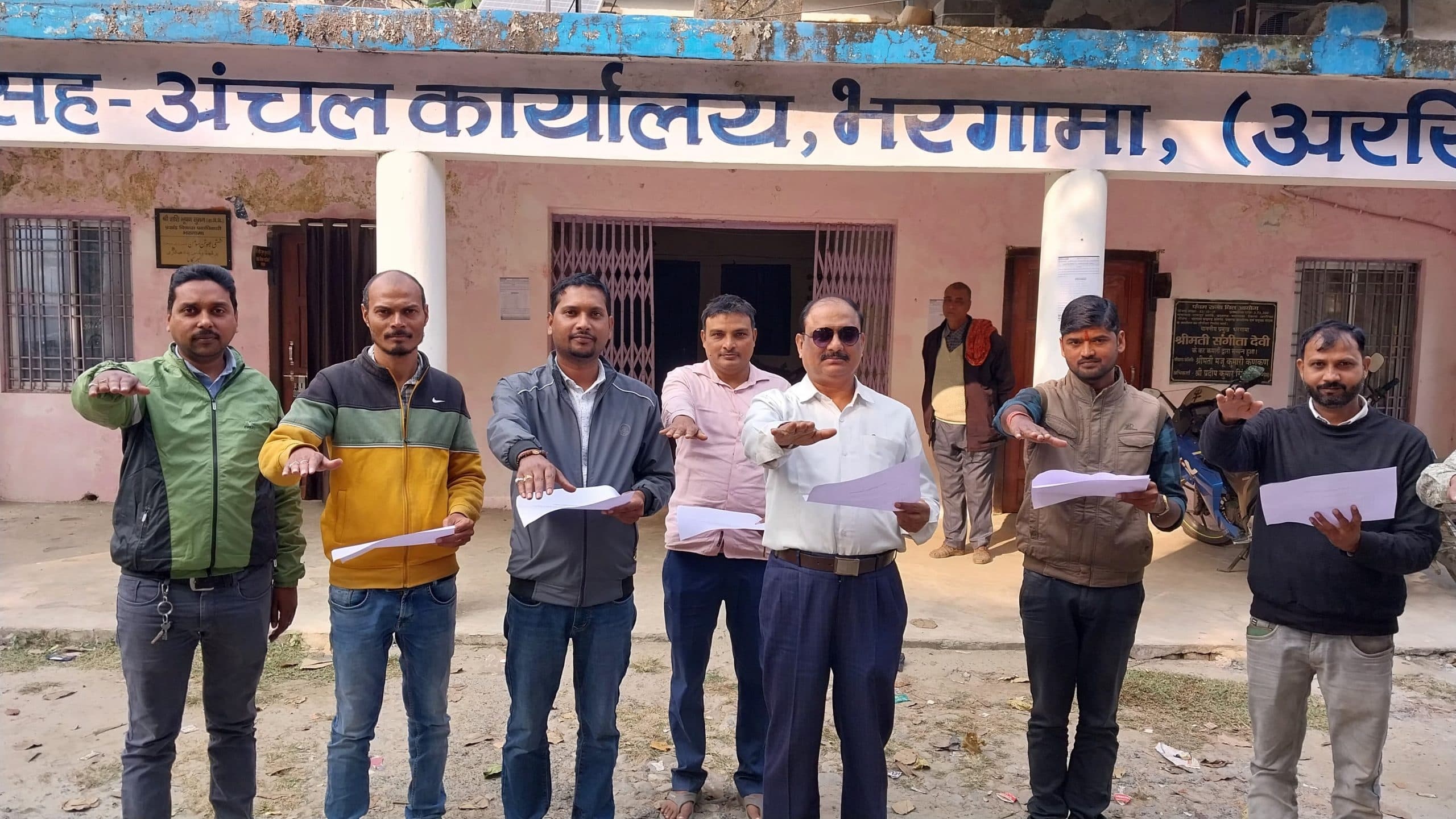 निष्पक्षता के साथ दें योजना का लाभ