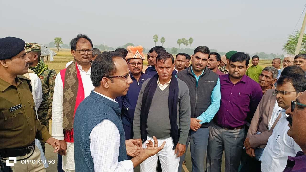 मजदूरों का पलायन रोकने के लिए हर संभव किया जायेगा प्रयास : डीएम