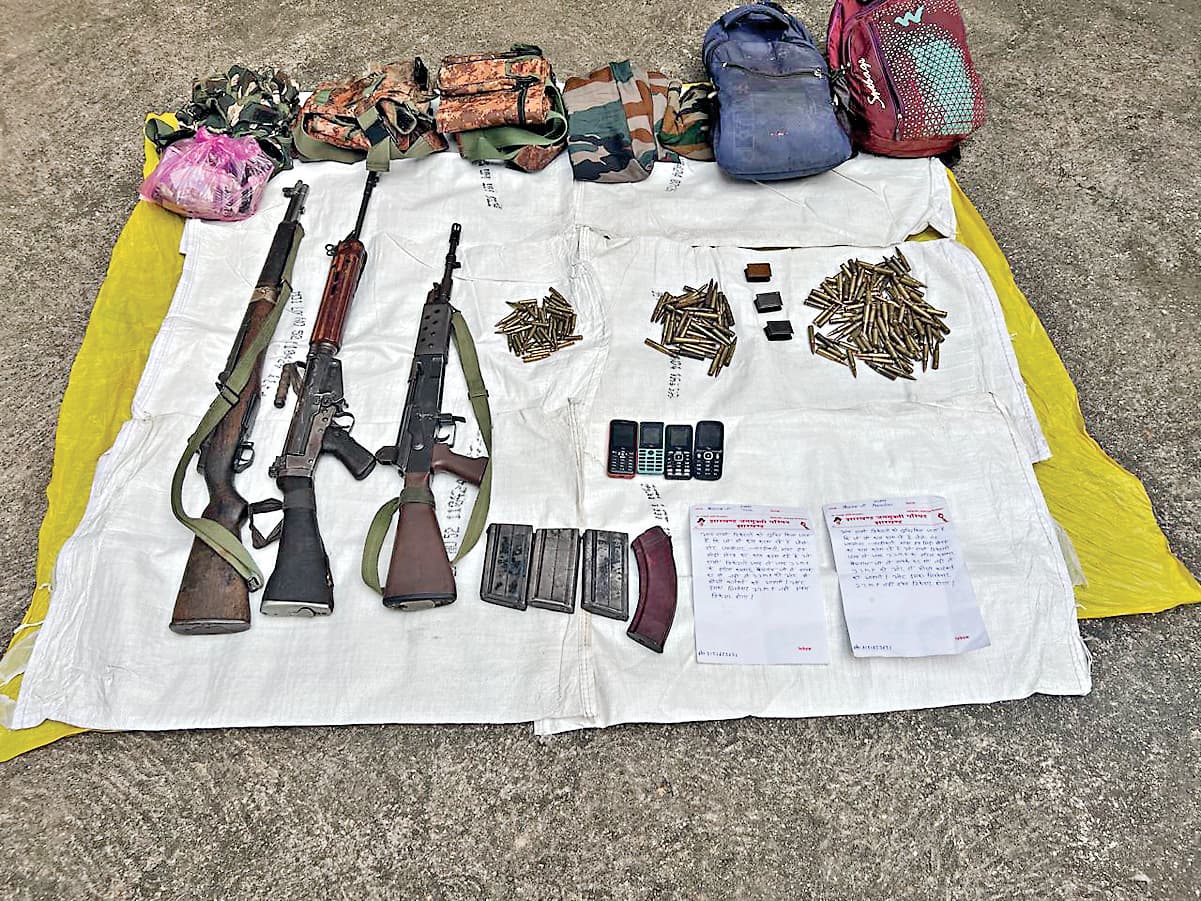 लातेहार : मुठभेड़ में जेजेएमपी के दो उग्रवादी गिरफ्तार, हथियार बरामद