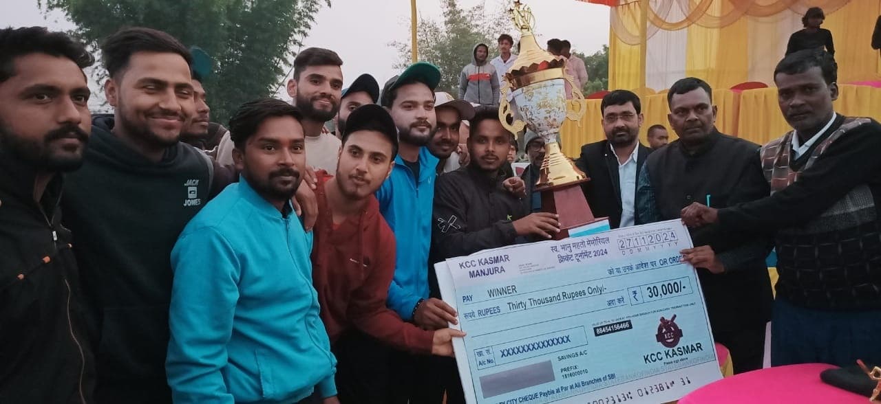 BOKARO NEWS: मां छिन्नमस्तिका क्लब रजरप्पा को हराकर निराला स्ट्राइकर धनबाद बना चैंपियन