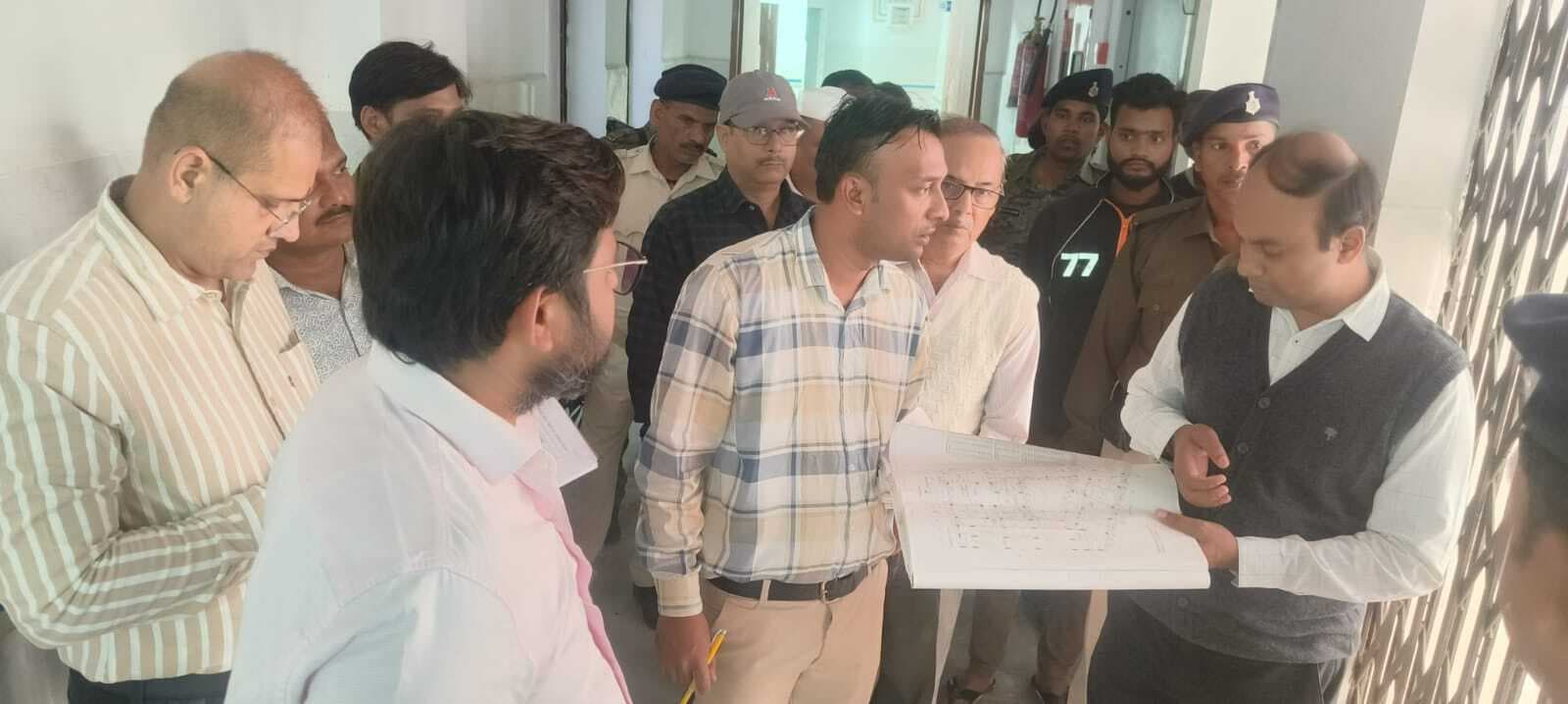 एमसीएच बिल्डिंग के निरीक्षण में मिली खामियां, डीएम नाराज