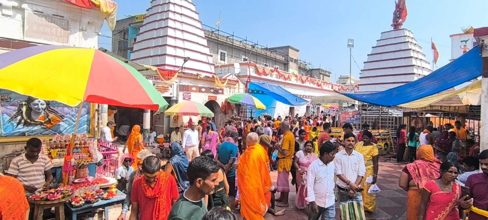 त्रयोदशी को 35 हजार श्रद्धालुओं ने की फौजदारीनाथ की पूजा