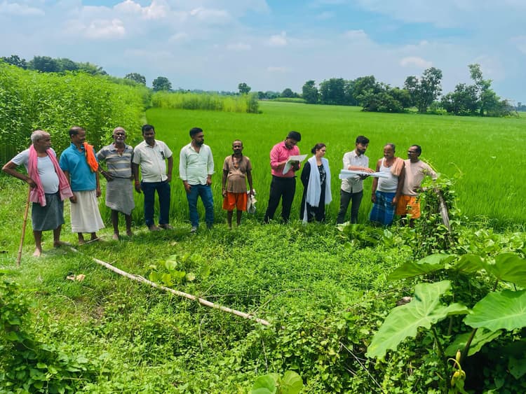 70 साल से अधिक उम्र के बुजुर्गों का बनाया जा रहा है आयुष्मान कार्ड