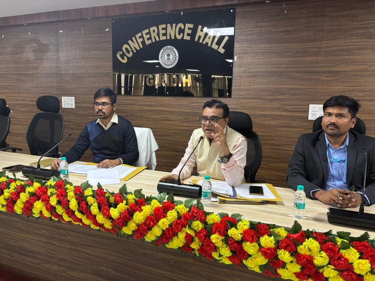 Giridih News :अभियान में ना छूटे 0 से 5 वर्ष तक का एक भी बच्चा : डीसी