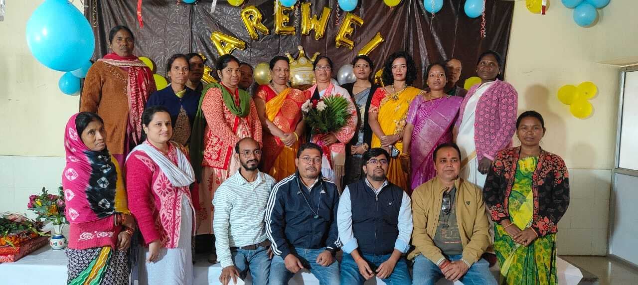 बचरा अस्पताल की मैट्रॉन सिस्टर को दी विदाई