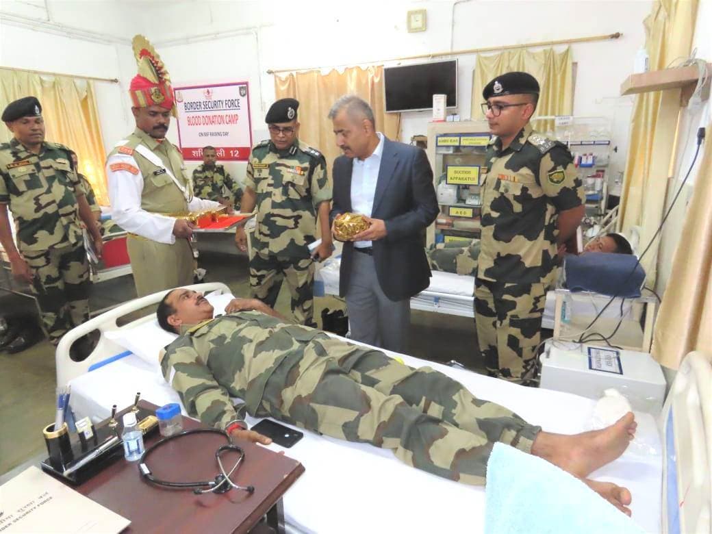 बीएसएफ 12वीं बटालियन के 38 जवानों ने किया रक्तदान