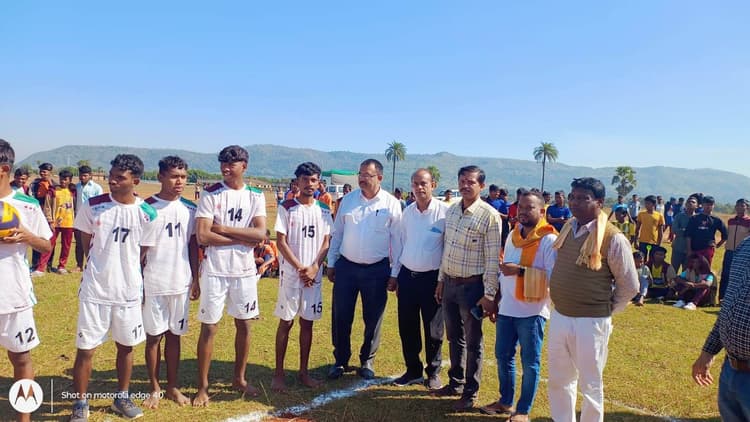 एकलव्य मॉडल आवासीय विद्यालय के राज्यस्तरीय अंतर विद्यालय खेल प्रतियोगिता का हुआ आयोजन