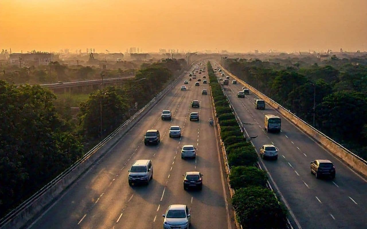 Bihar Expressway: इस ग्रीनफील्ड फोरलेन से 5 जिलों का सफर बनेगा सुपरफास्ट! जल्द शुरू होगा निर्माण कार्य