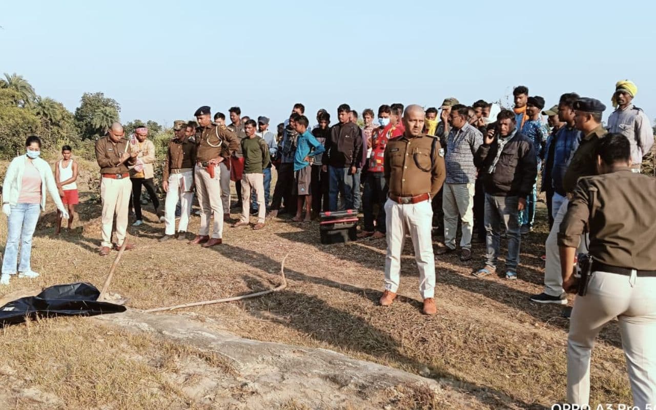 Bihar Crime News: बांका के चांदन में पांच दिनों से लापता टोटो चालक की पत्थर से कूचकर हत्या, जांच में जुटी पुलिस