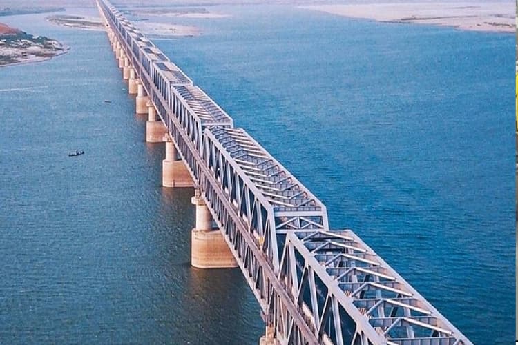 नए साल में चालू होगा राजेंद्र सेतु का समानांतर पुल, उत्तर-दक्षिण बिहार के बीच 18 लेन पर दौड़ेगी गाड़ियां