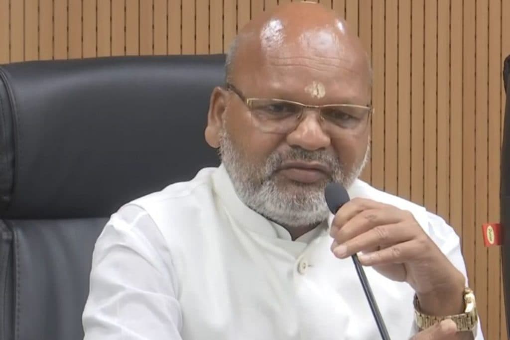 मंत्री रत्नेश सदा