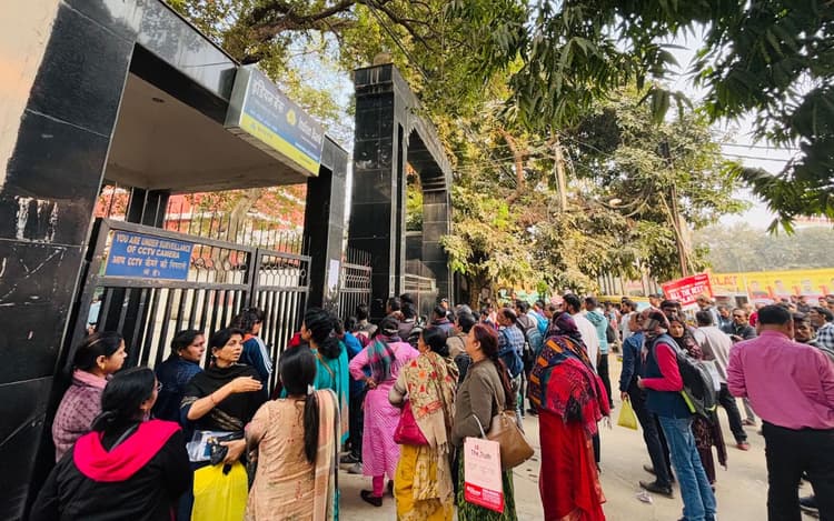 Entrance Exam: नेशनल लॉ यूनिवर्सिटी में प्रवेश के लिए हुआ एग्जाम, बिहार के 6 केद्रों पर अभ्यर्थियों ने दिया क्लैट परीक्षा