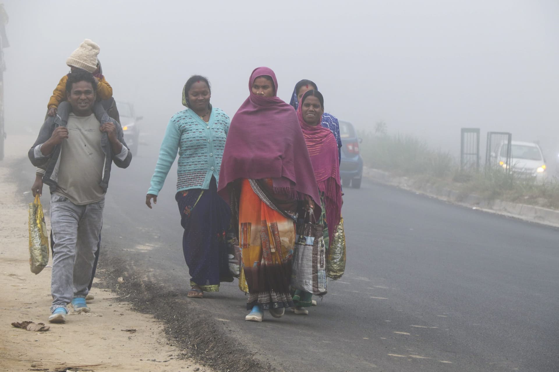 Rainfall Warning: बंगाल की खाड़ी में बना कम दबाव का क्षेत्र, 13 दिसंबर तक भारी बारिश और घने कोहरे की संभावना