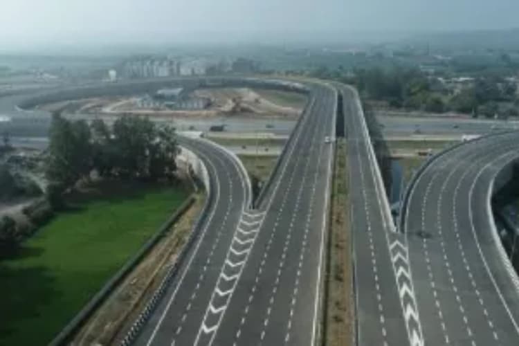 Bihar: मोदी सरकार ने दी बिहार को 3900 करोड़ के फोरलेन हाइवे की सौगात, पटना से दिल्ली जाना होगा आसान