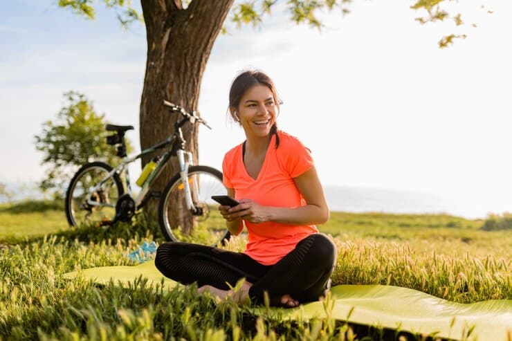 Beauty Tips: बढ़ती उम्र के बाद भी नहीं कम होगी खूबसूरती, जवां बनाए रखने में मदद करेंगी ये आदतें