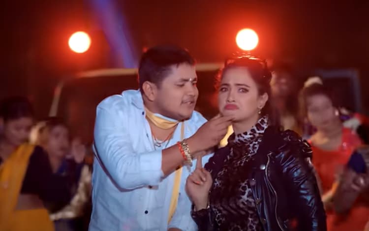 Bhojpuri Singer Golu Raja: गोलू राजा का गाना 'शेरे बिहारे' सॉन्ग आपने देखा क्या? त्रिशाकर मधु की अदाएं देख फैंस हो जाएंगे क्रेजी