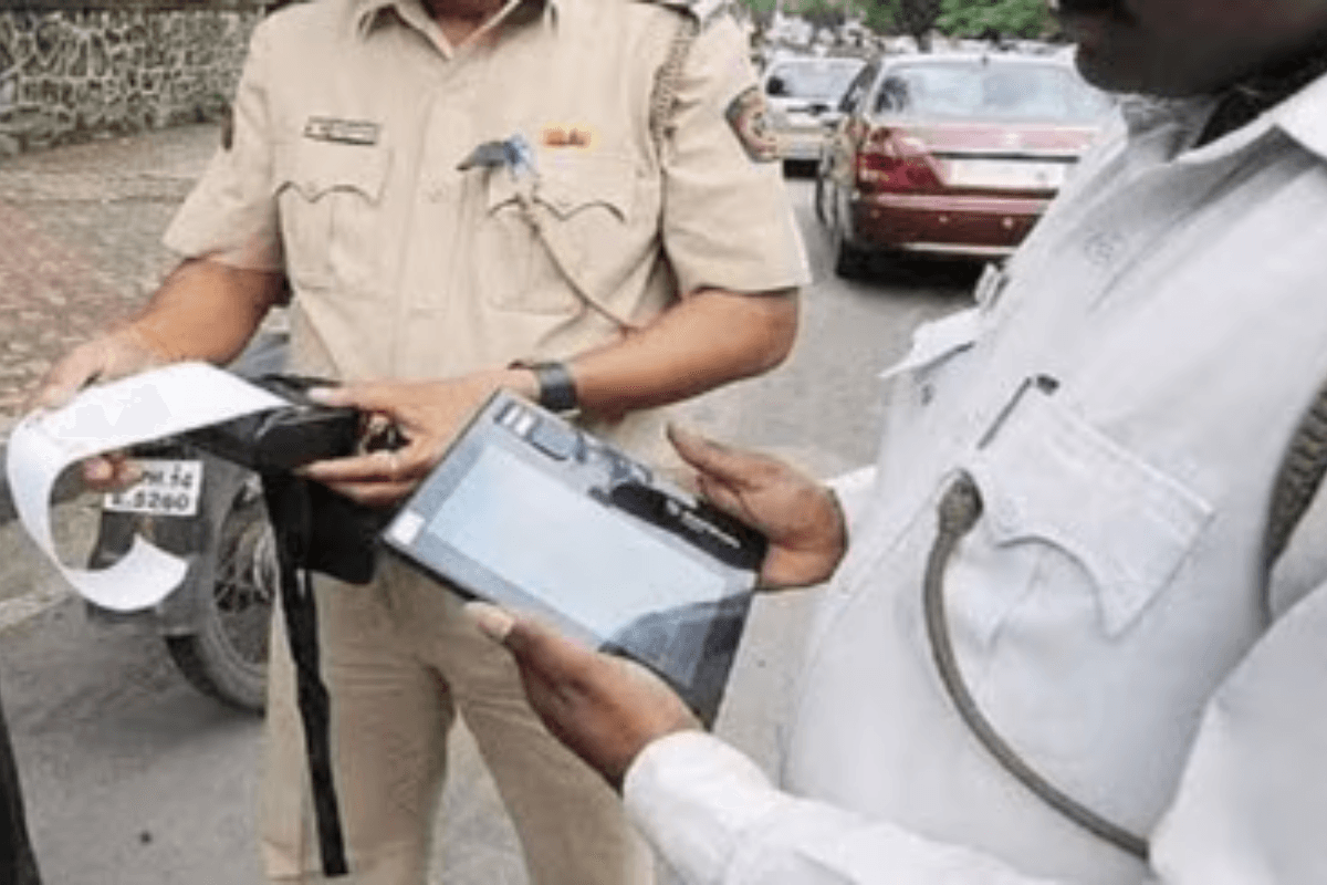 Bihar News: पुलिस वालों का ही कट गया चालान, यातायात नियमों का उल्लंघन करना पड़ा महंगा