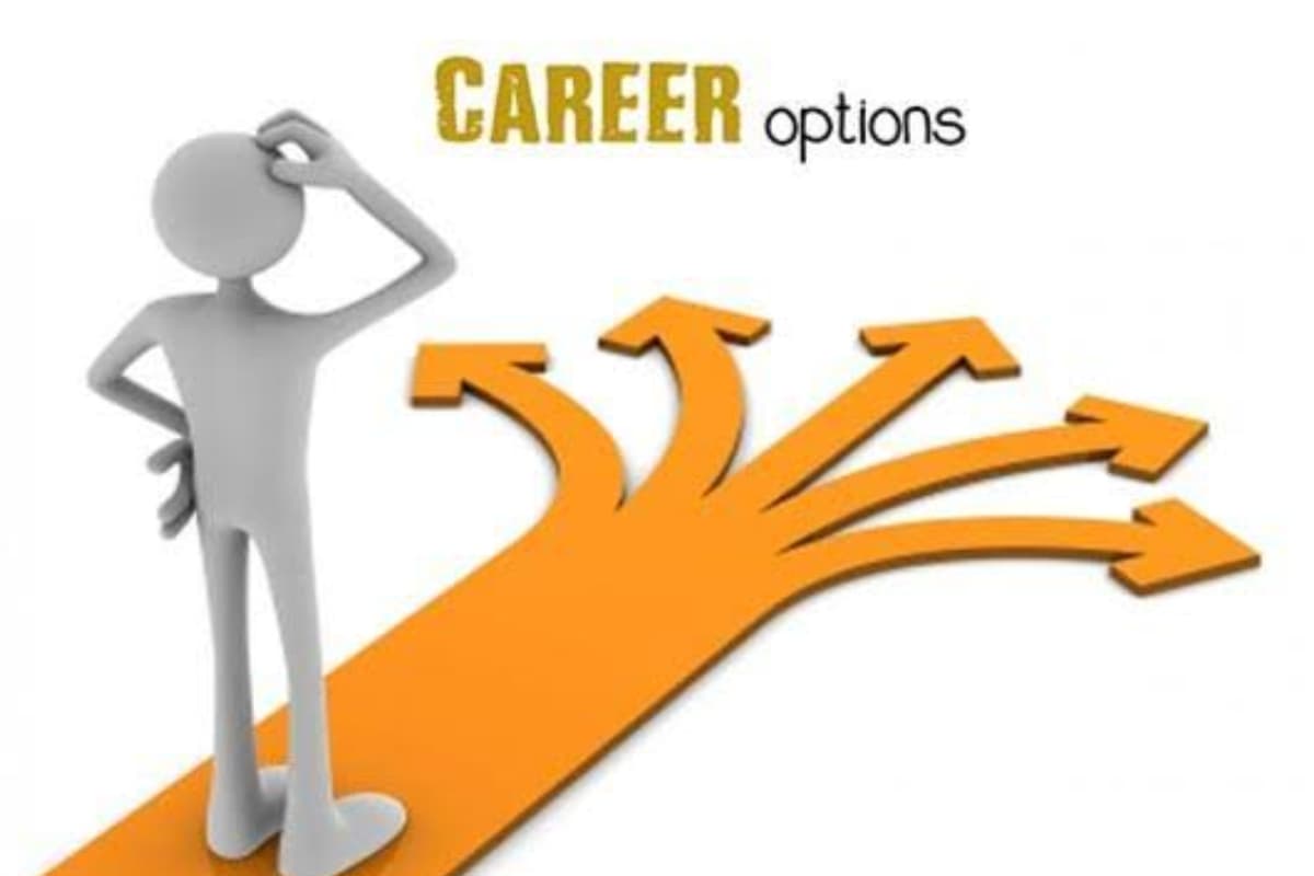 Career Options After Class 12: रुचि और योग्यता के अनुसार 12वीं के बाद चुनें सही करियर