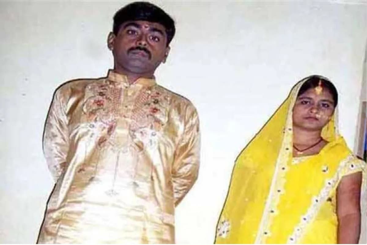 गैंगस्टर का किडनैपिंग क्वीन पर आया दिल, जेल में ही रचा ली शादी गैंगस्टर का किडनैपिंग क्वीन पर आया दिल, जेल में ही रचा ली शादी