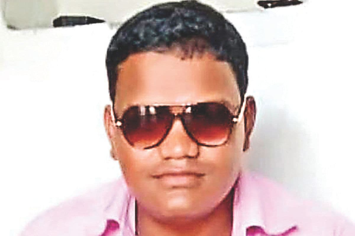 केंद्रीय रक्षा राज्य मंत्री संजय सेठ से 50 लाख रंगदारी मांगनेवाले मिन्हाजुल को दिल्ली ले गयी पुलिस
