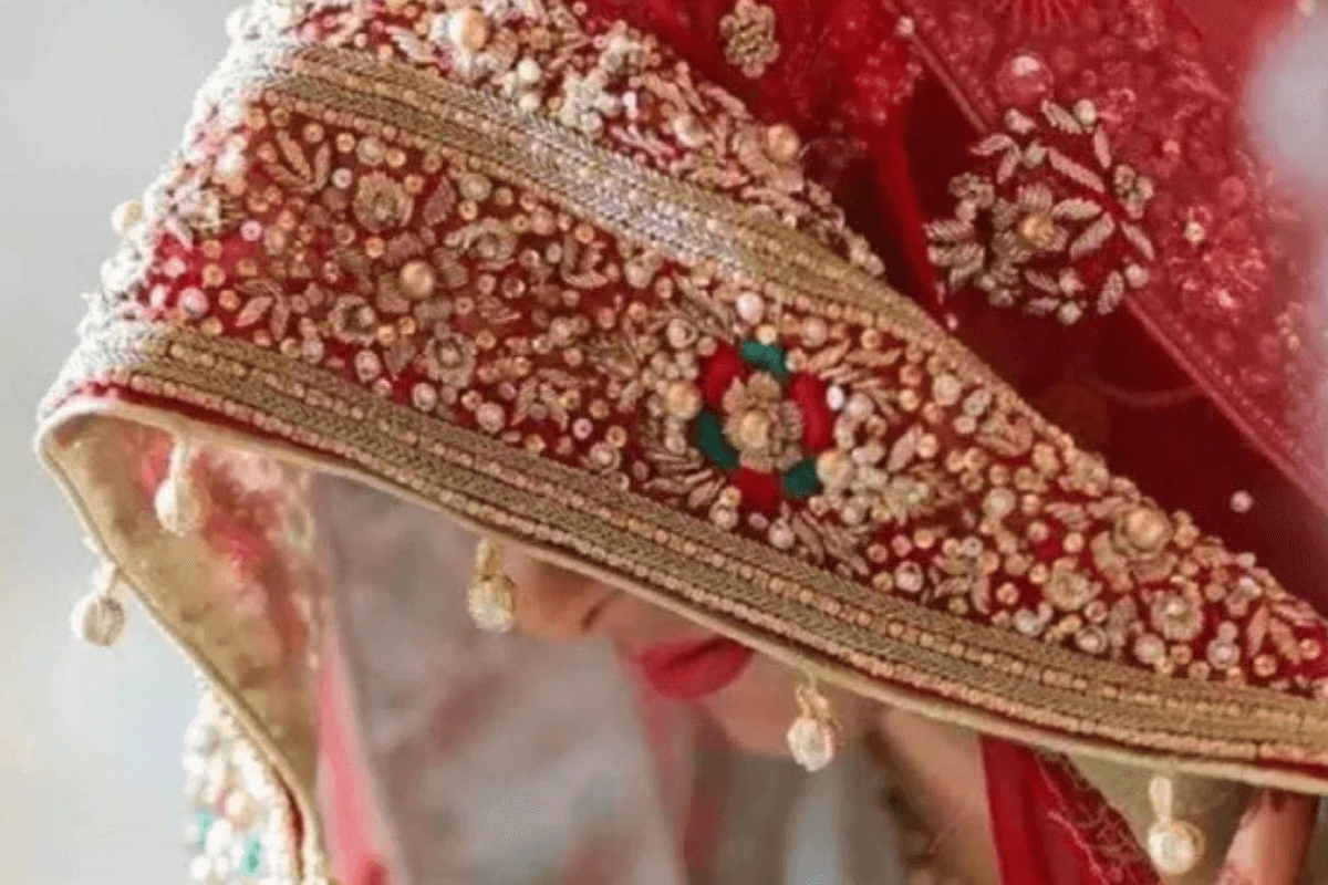 Muzaffarpur News: शादी के एक हफ्ते बाद ही 10 लाख की संपत्ति लेकर फरार हुई दुल्हन, खोज में जुटी पुलिस