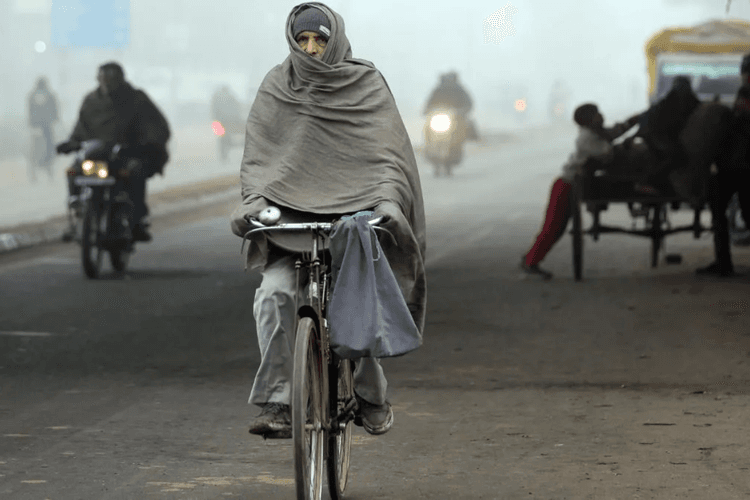Muzaffarpur Weather: कड़ाके की ठंड से राहत, दिन के तापमान में बढ़ोत्तरी, जानिए आज का मौसम अपडेट